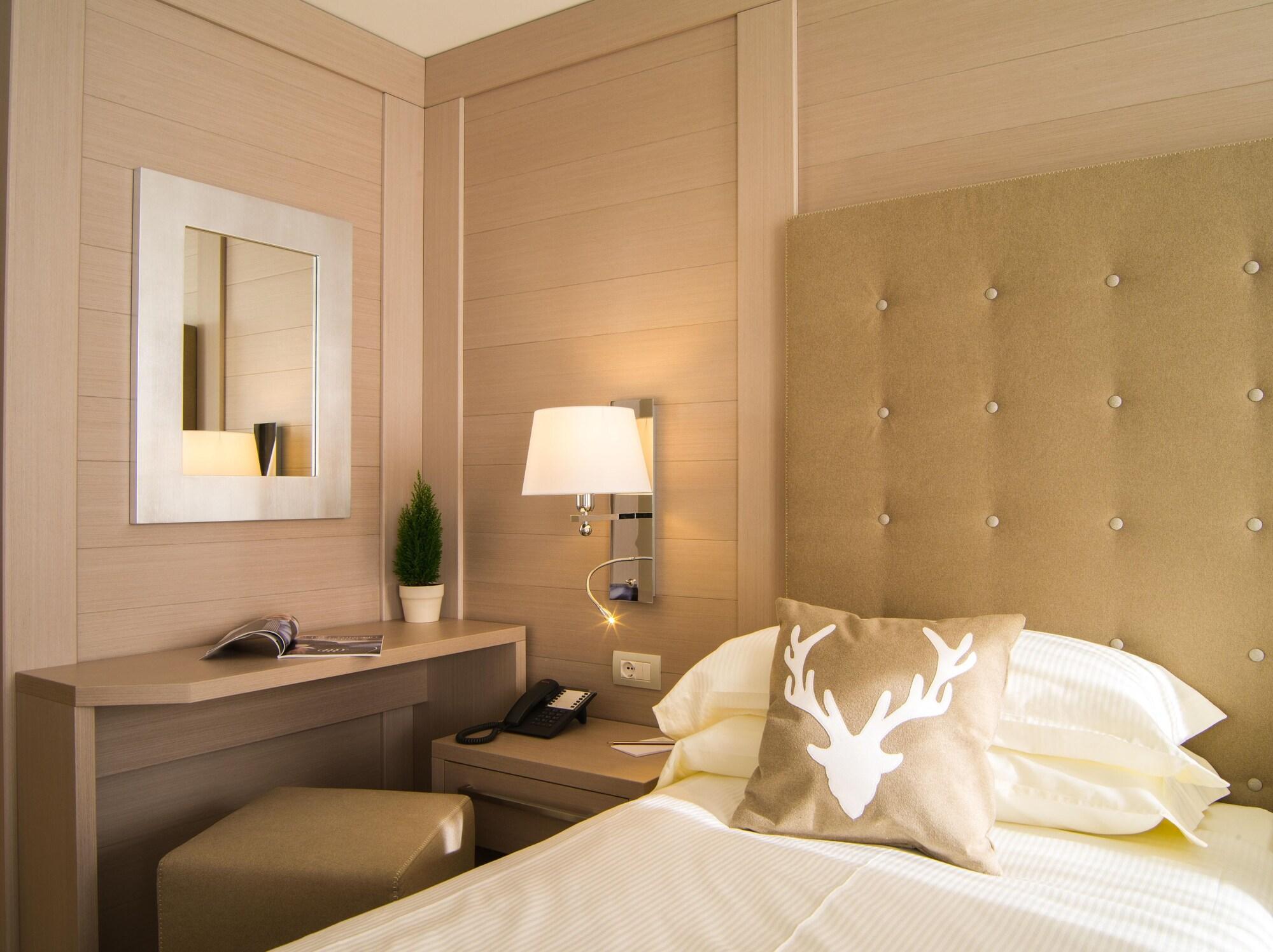 Hotel Miramonti Madonna エクステリア 写真
