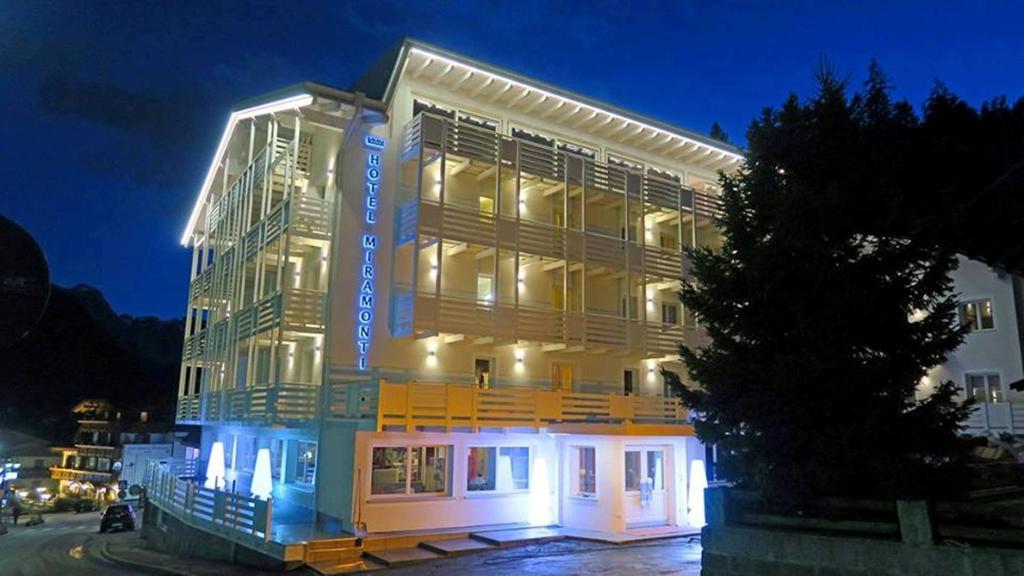 Hotel Miramonti Madonna エクステリア 写真
